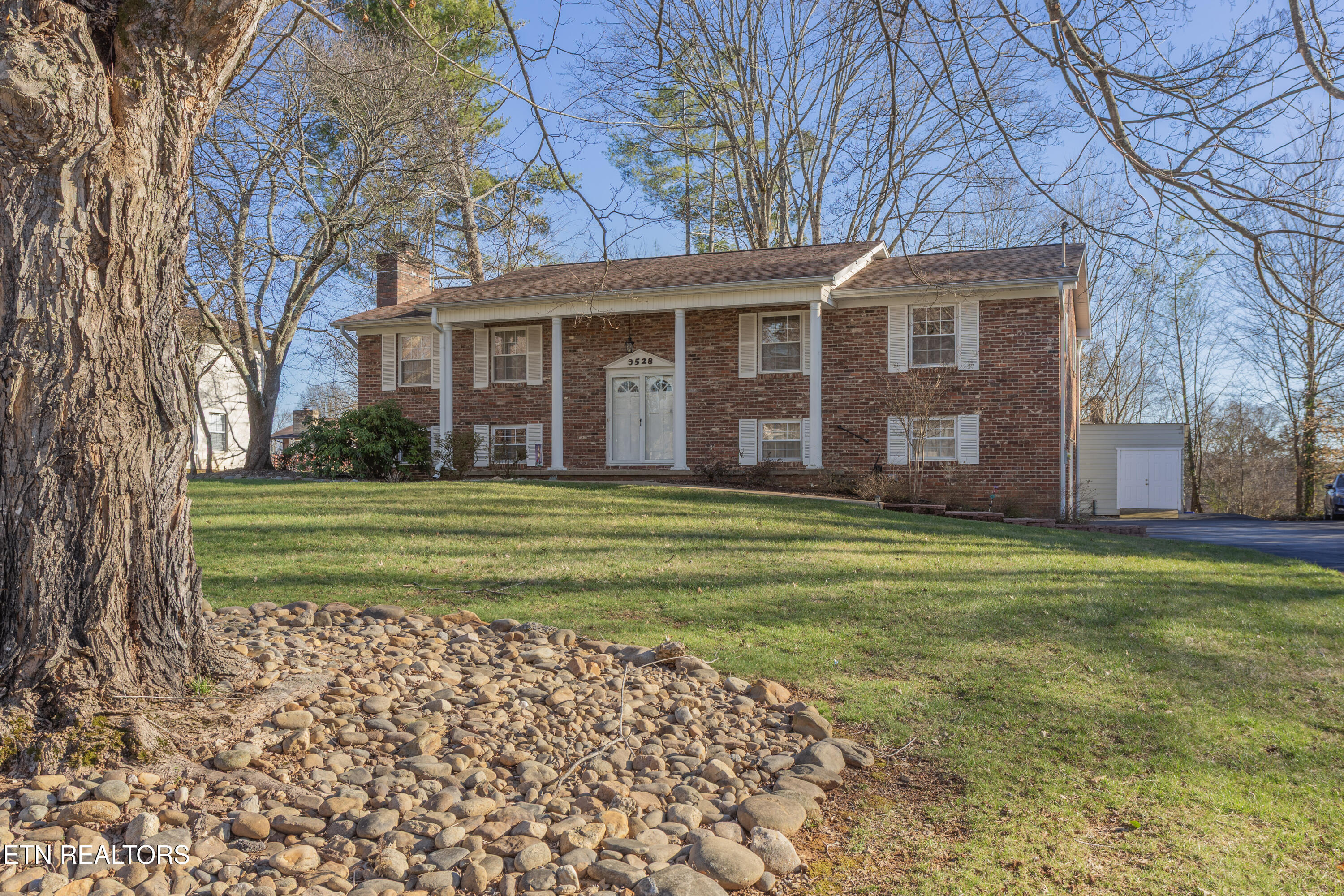 9528 Gulf Park Drive