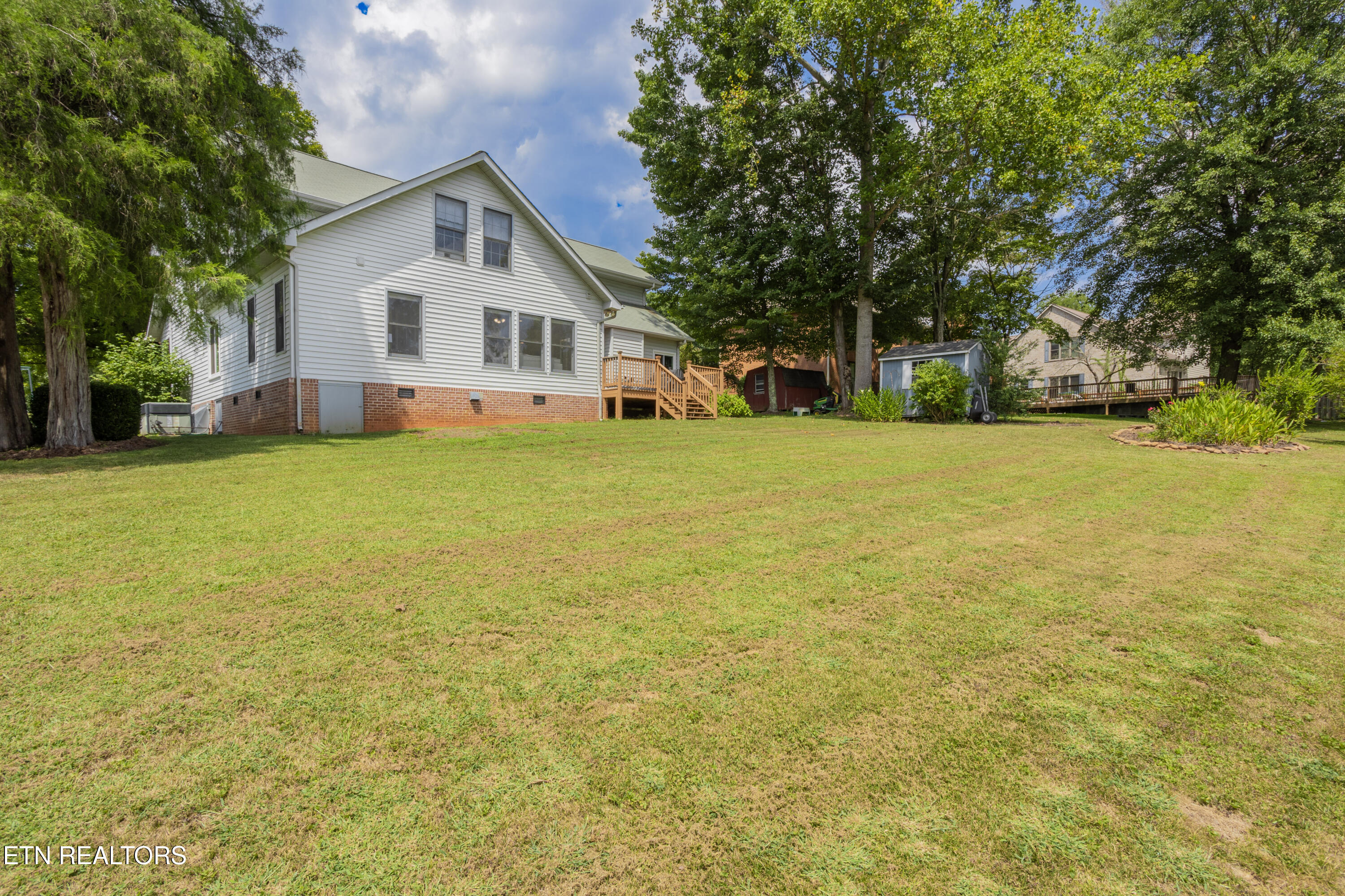 109 W Melbourne Rd