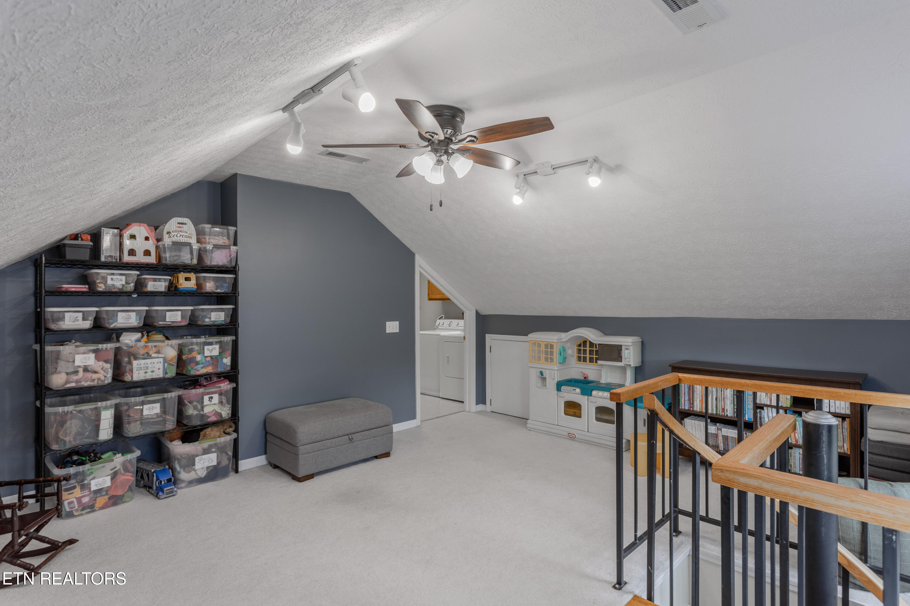 109 W Melbourne Rd