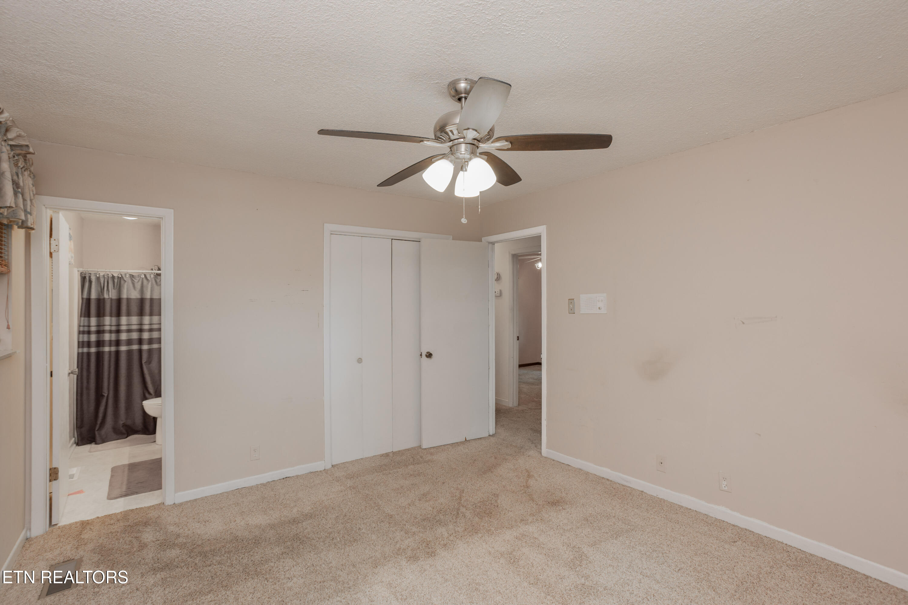 5029 Ridgemont Drive