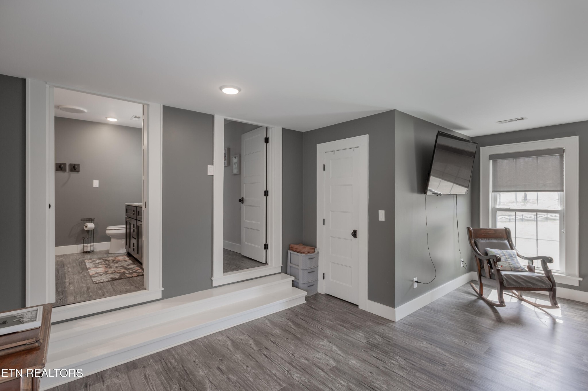 2409 Smith School Rd