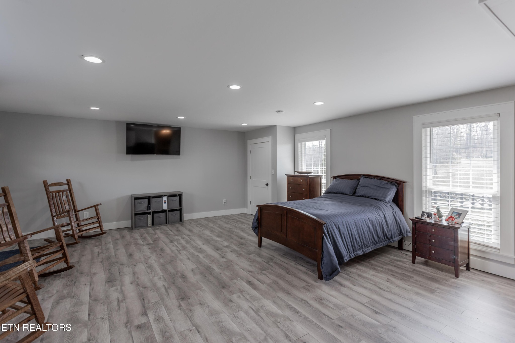 2409 Smith School Rd