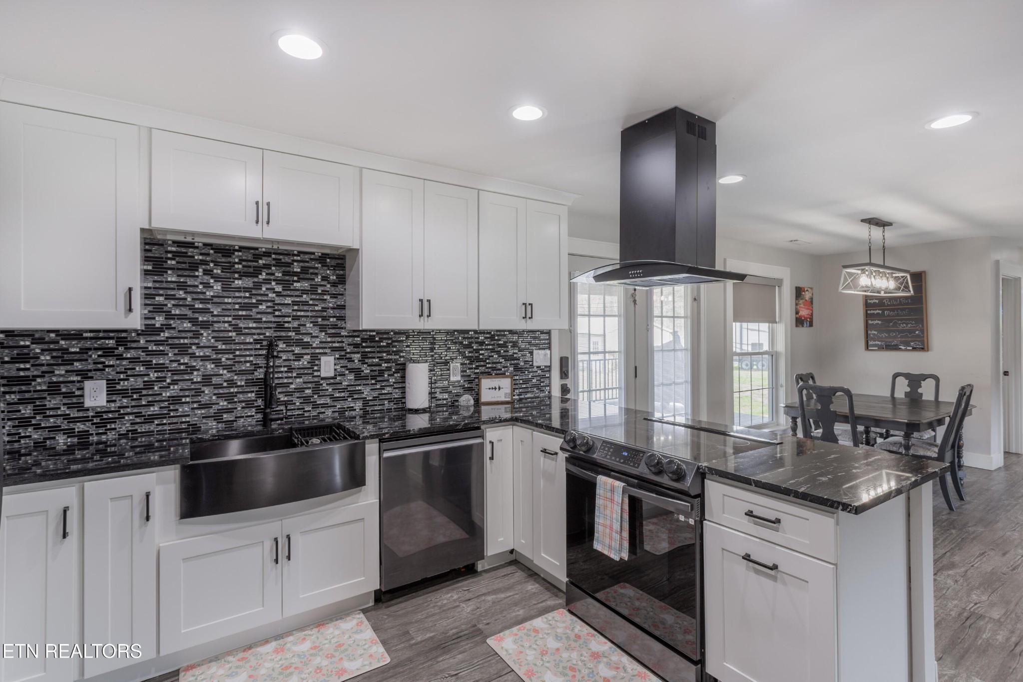 2409 Smith School Rd