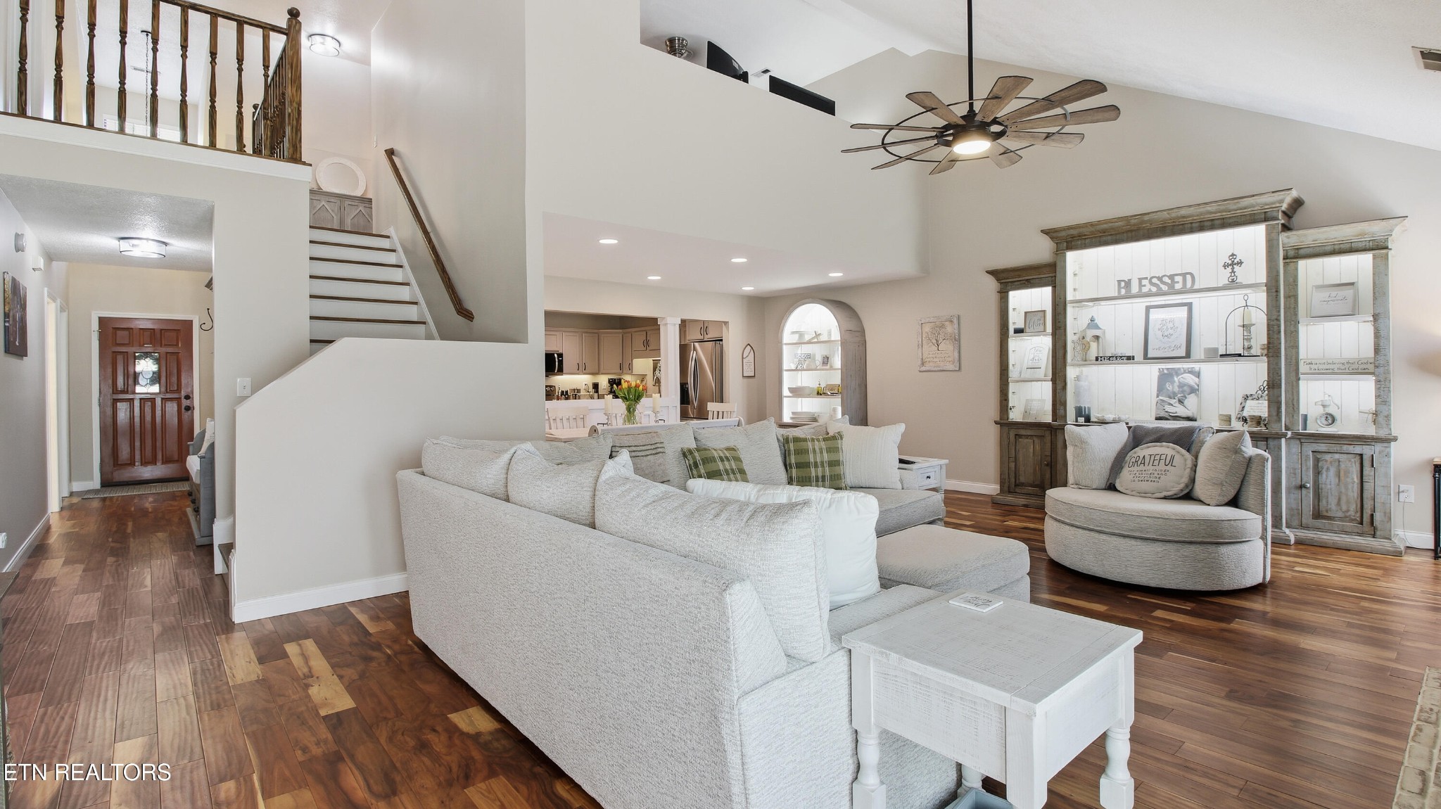 619 Farragut Commons Drive
