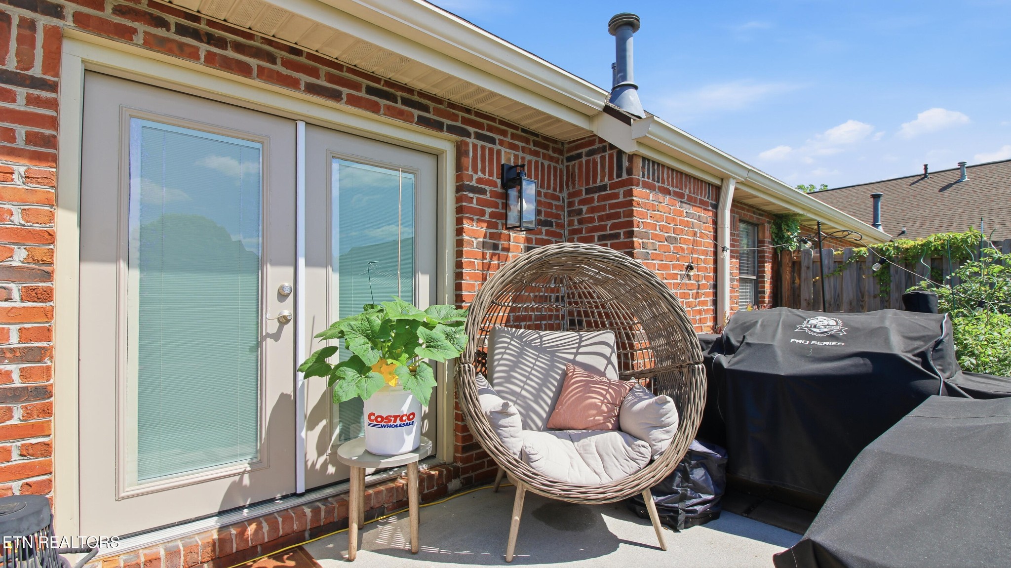 619 Farragut Commons Drive