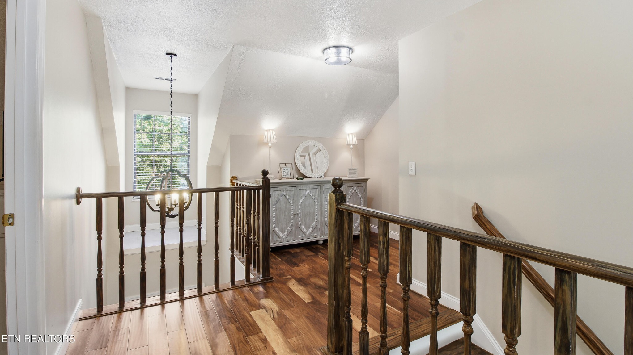 619 Farragut Commons Drive
