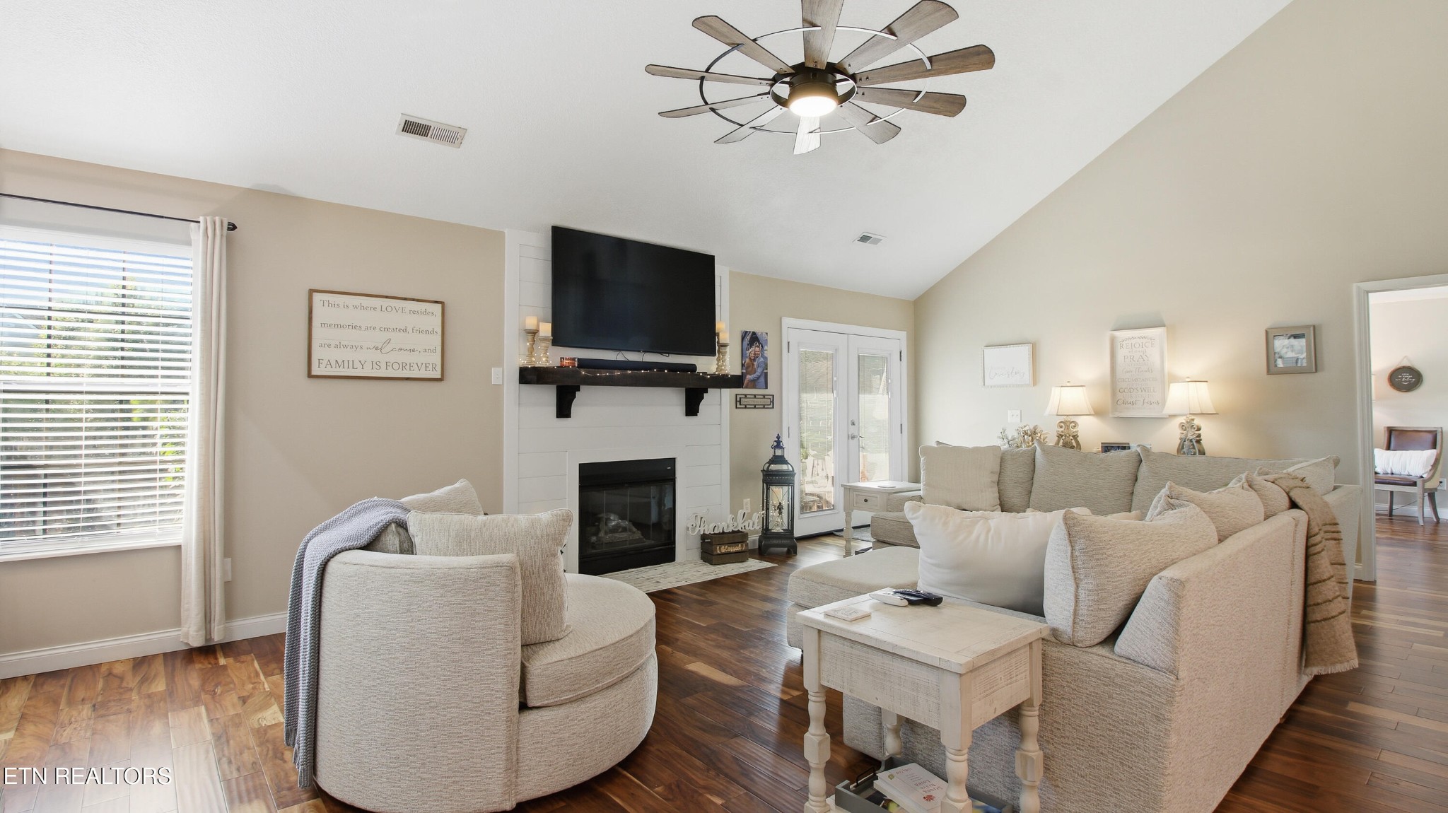 619 Farragut Commons Drive