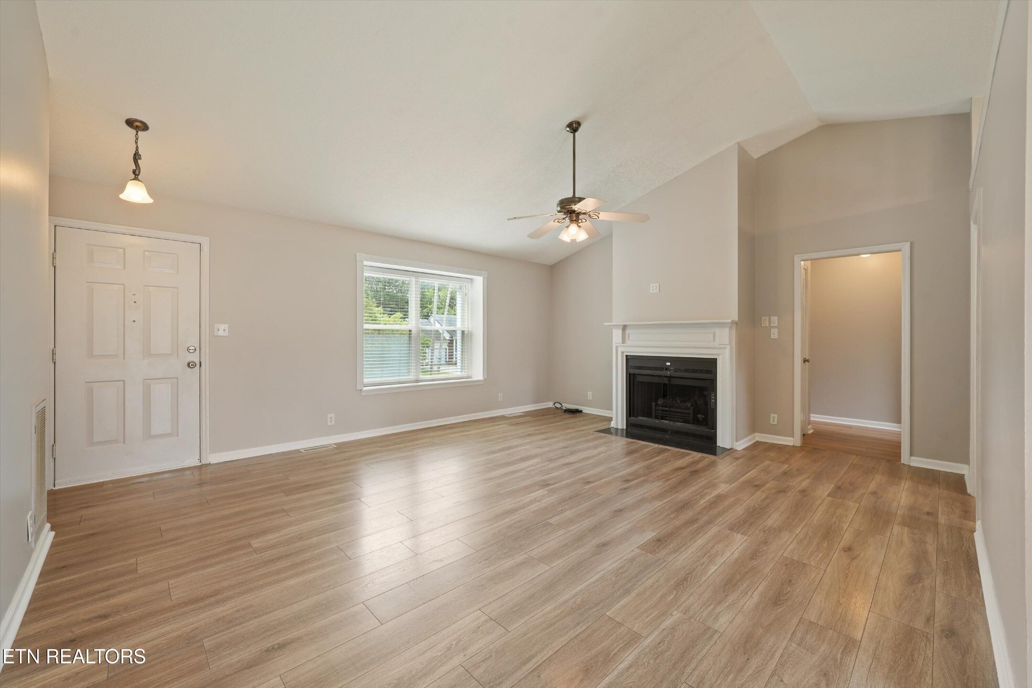 733 Summerdale Drive