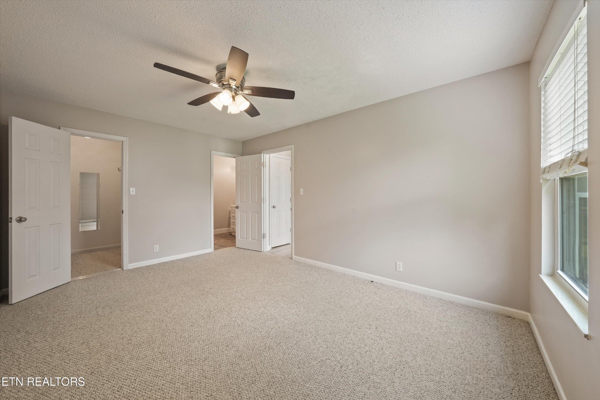 733 Summerdale Drive