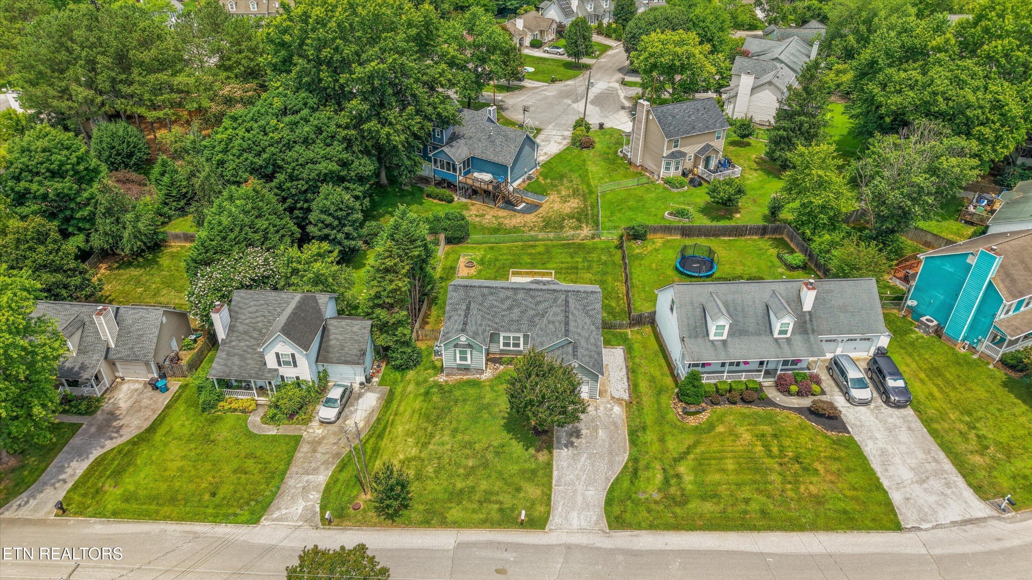733 Summerdale Drive