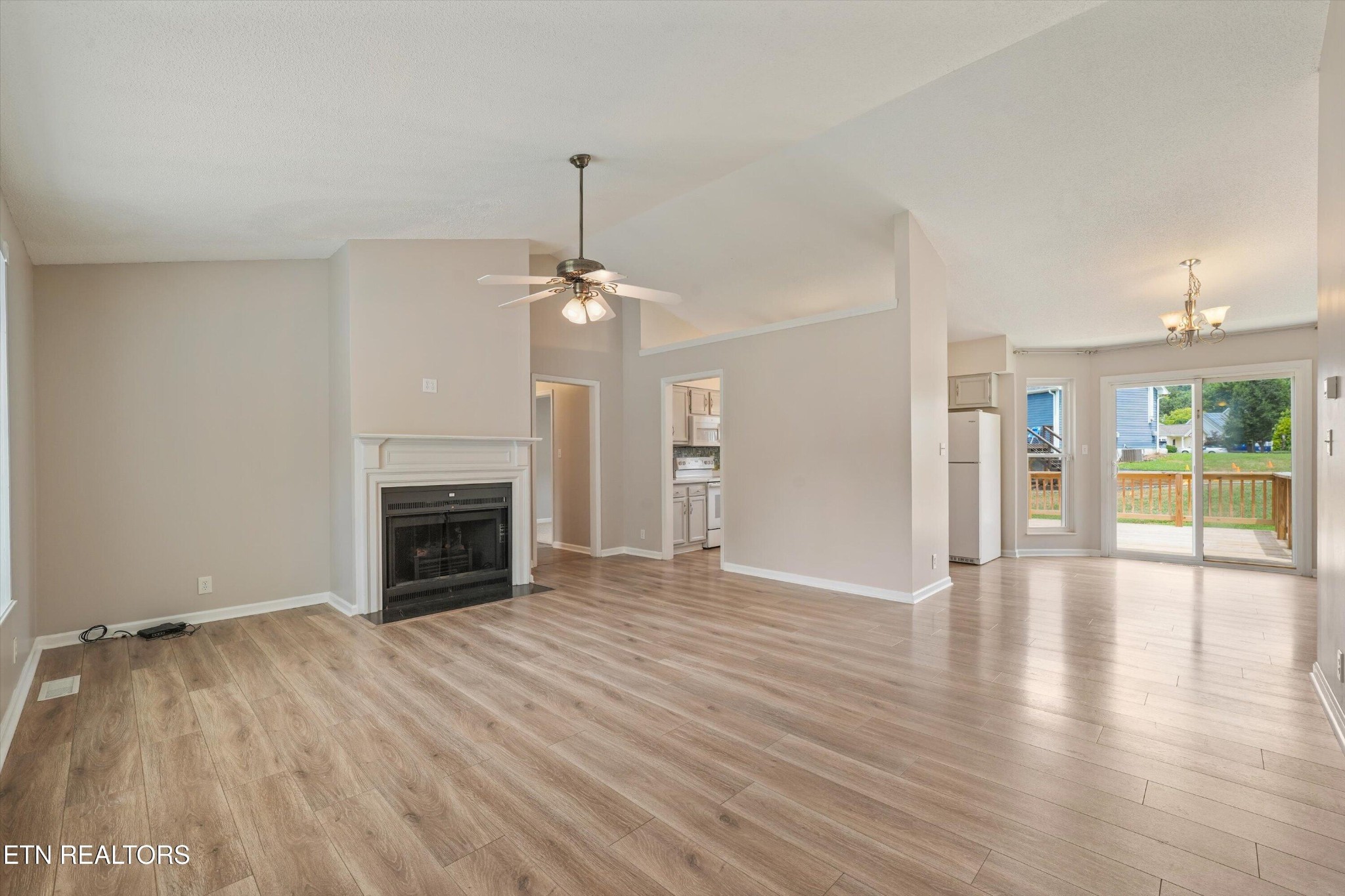 733 Summerdale Drive