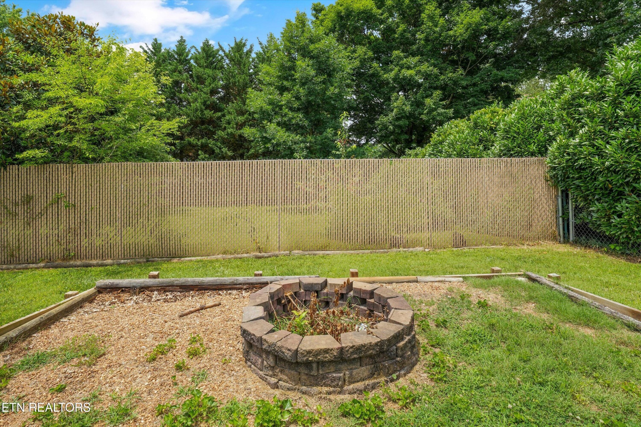 733 Summerdale Drive
