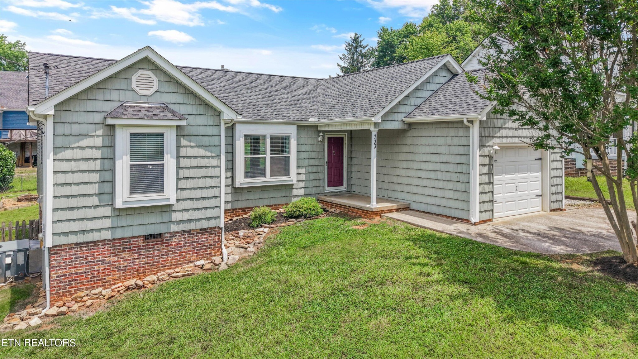 733 Summerdale Drive