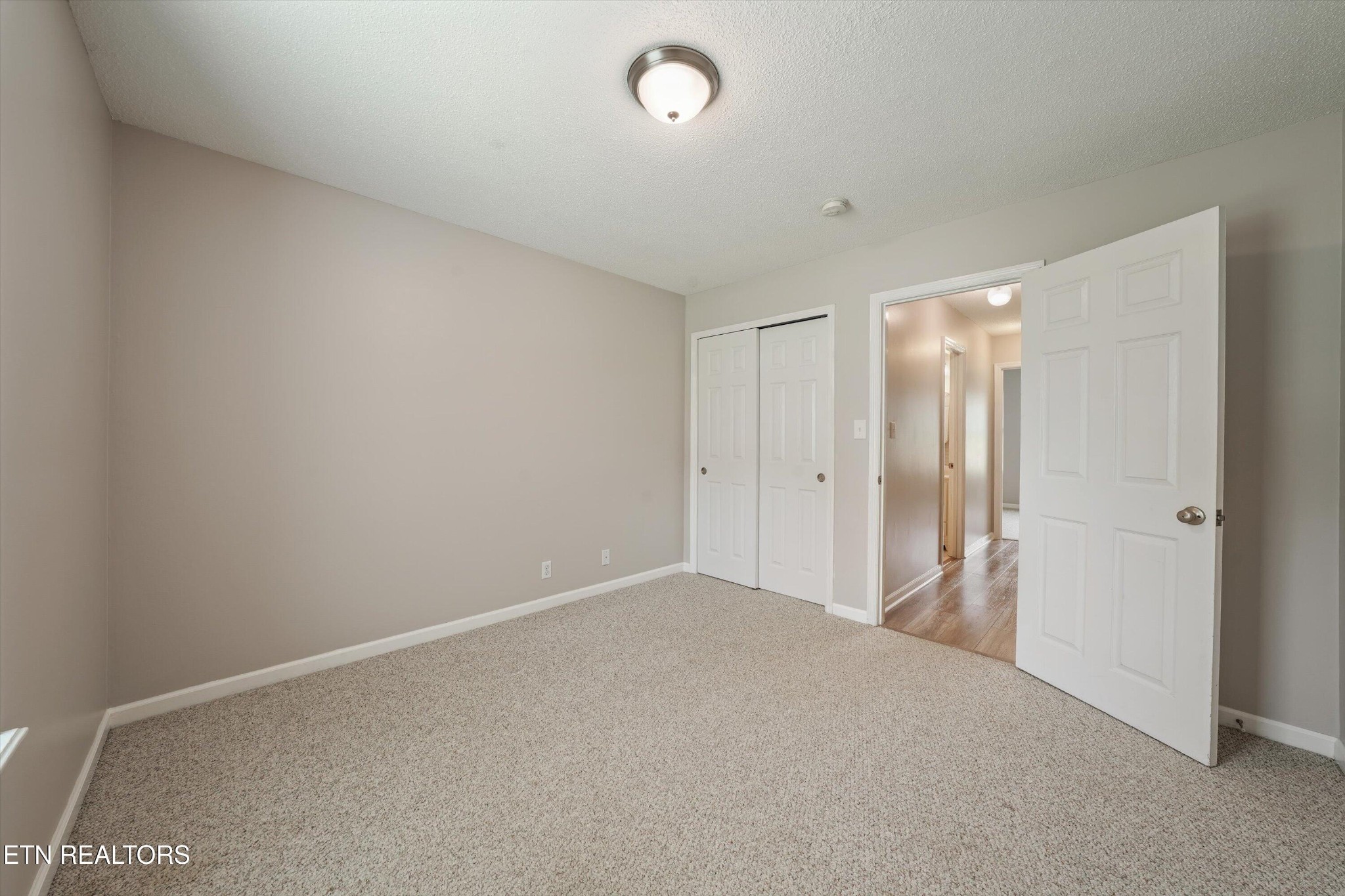 733 Summerdale Drive