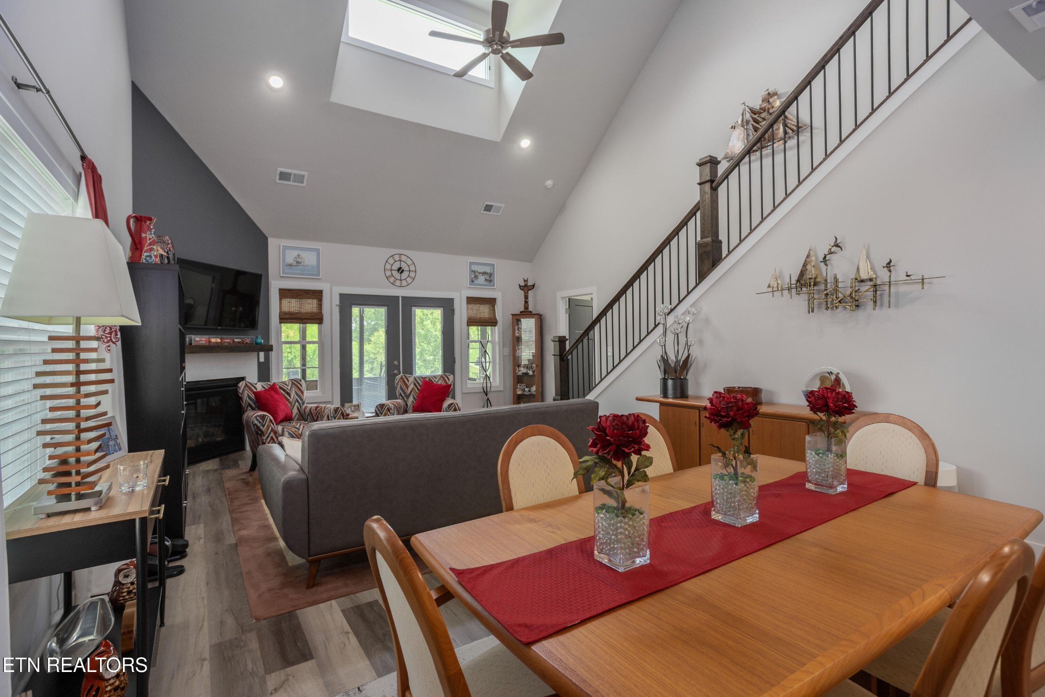 986 Meadow Walk Lane