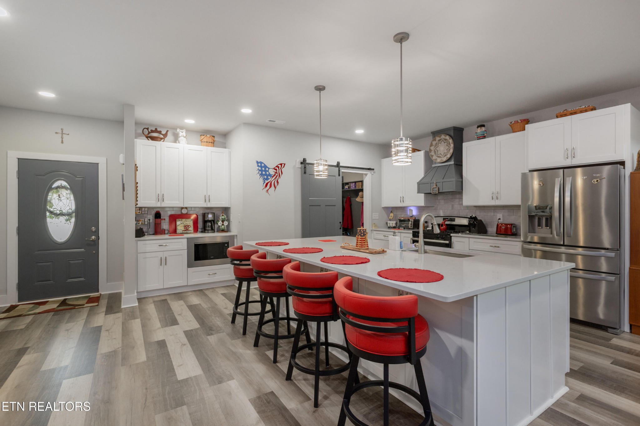 986 Meadow Walk Lane