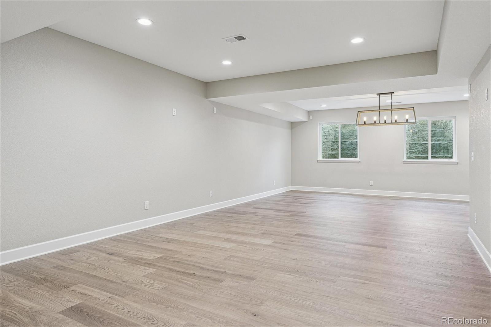 27397 E Costilla Drive