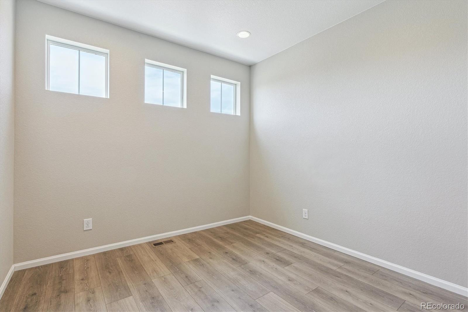 27397 E Costilla Drive