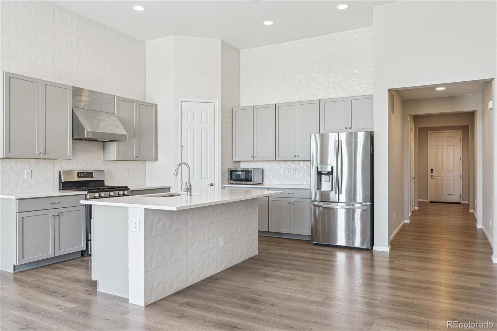 27397 E Costilla Drive