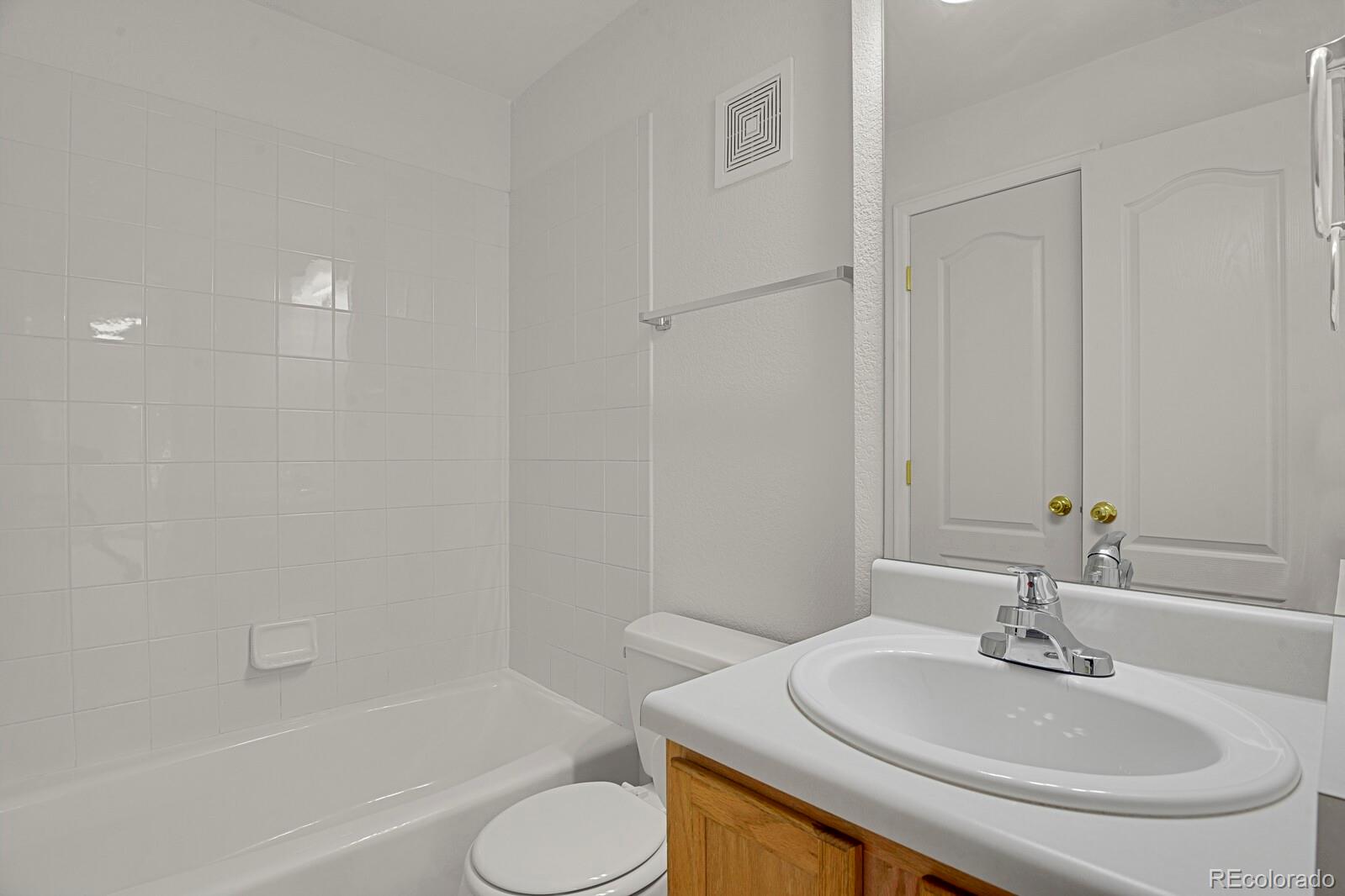 1880 S Cole Street Unit: C7
