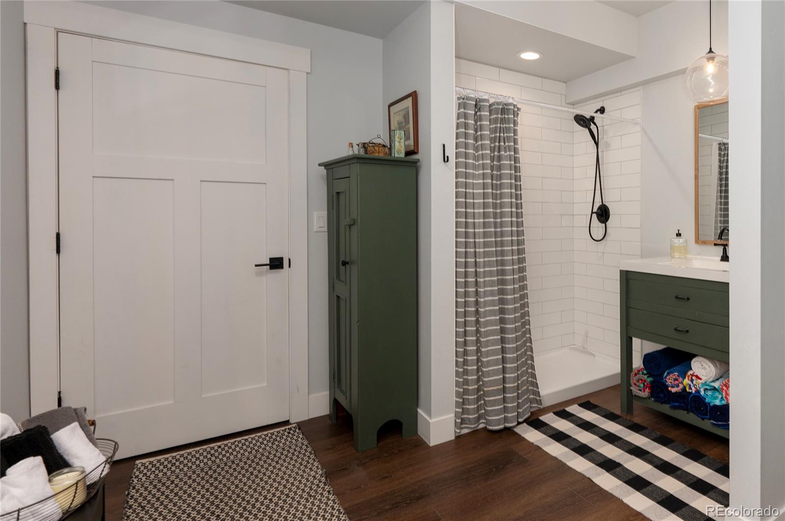 1700 Mountain Sky Lane