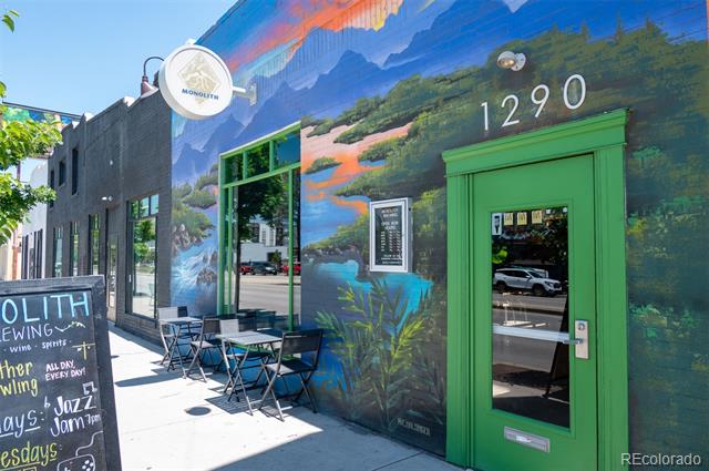 2571 S Cherokee Street