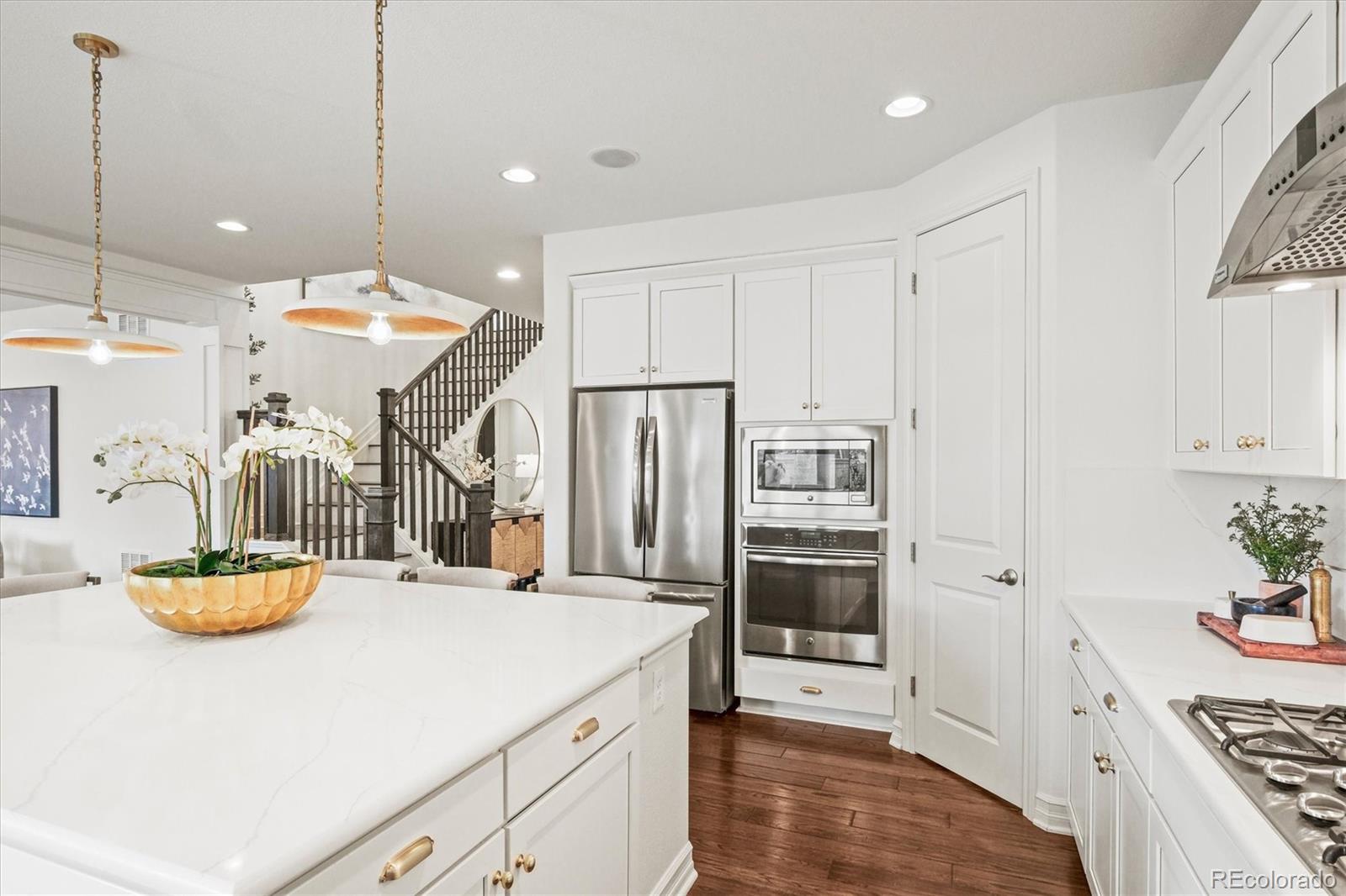 14097 Double Dutch Circle