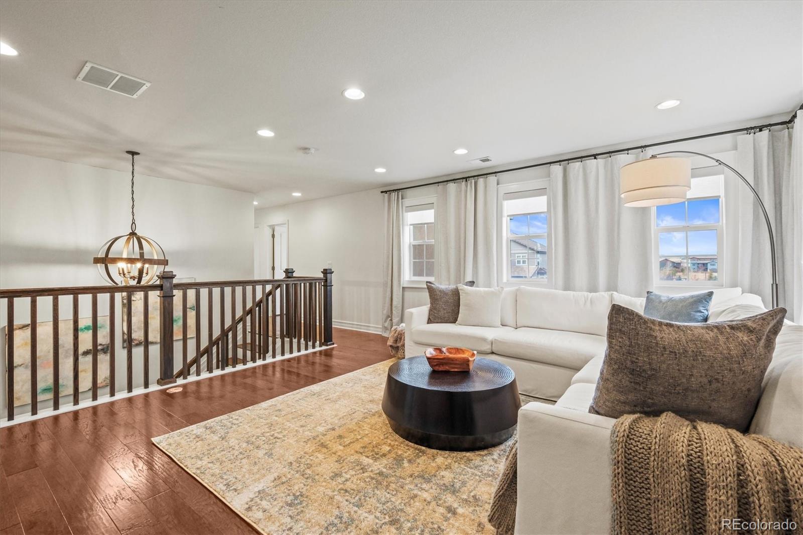 14097 Double Dutch Circle