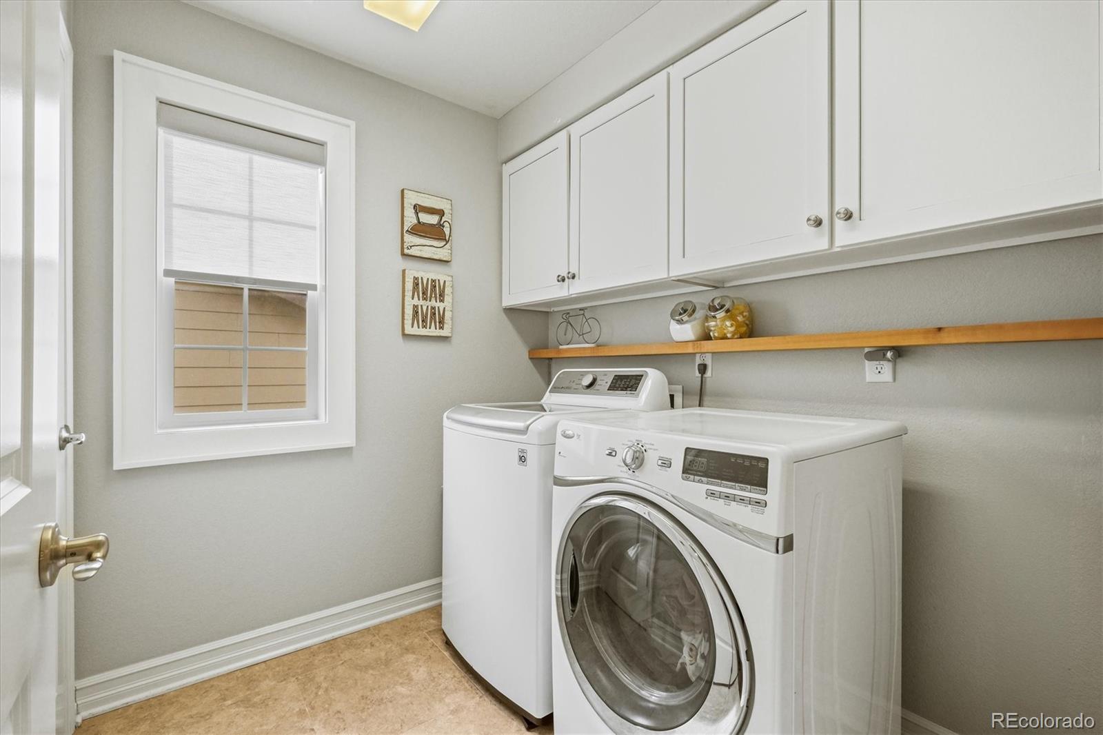 14097 Double Dutch Circle