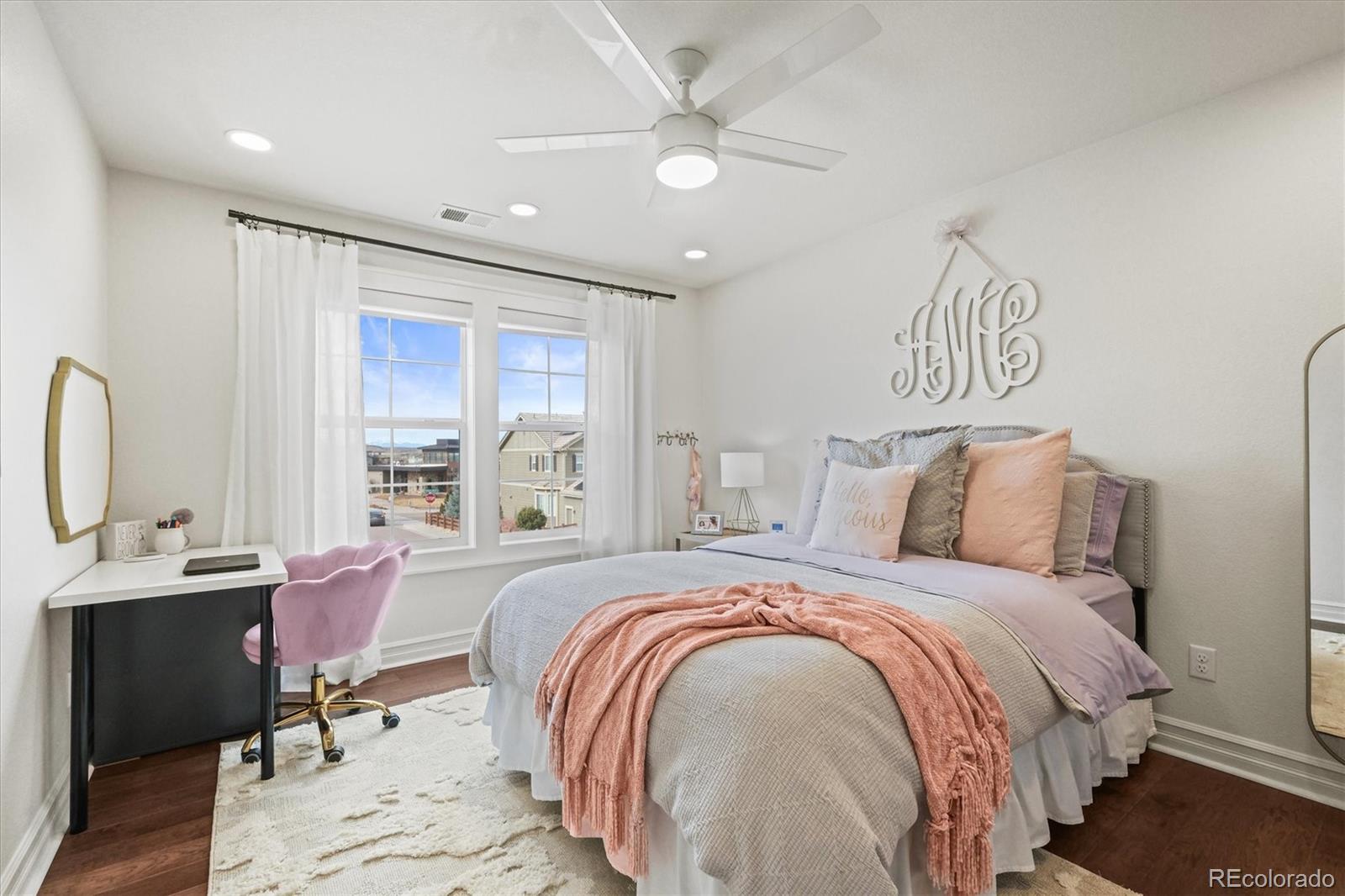 14097 Double Dutch Circle