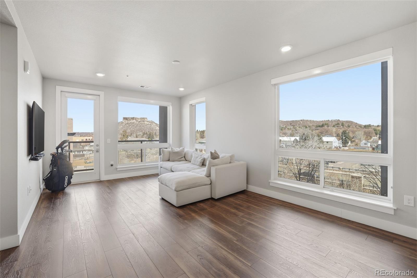 20 Wilcox Street Unit: 410