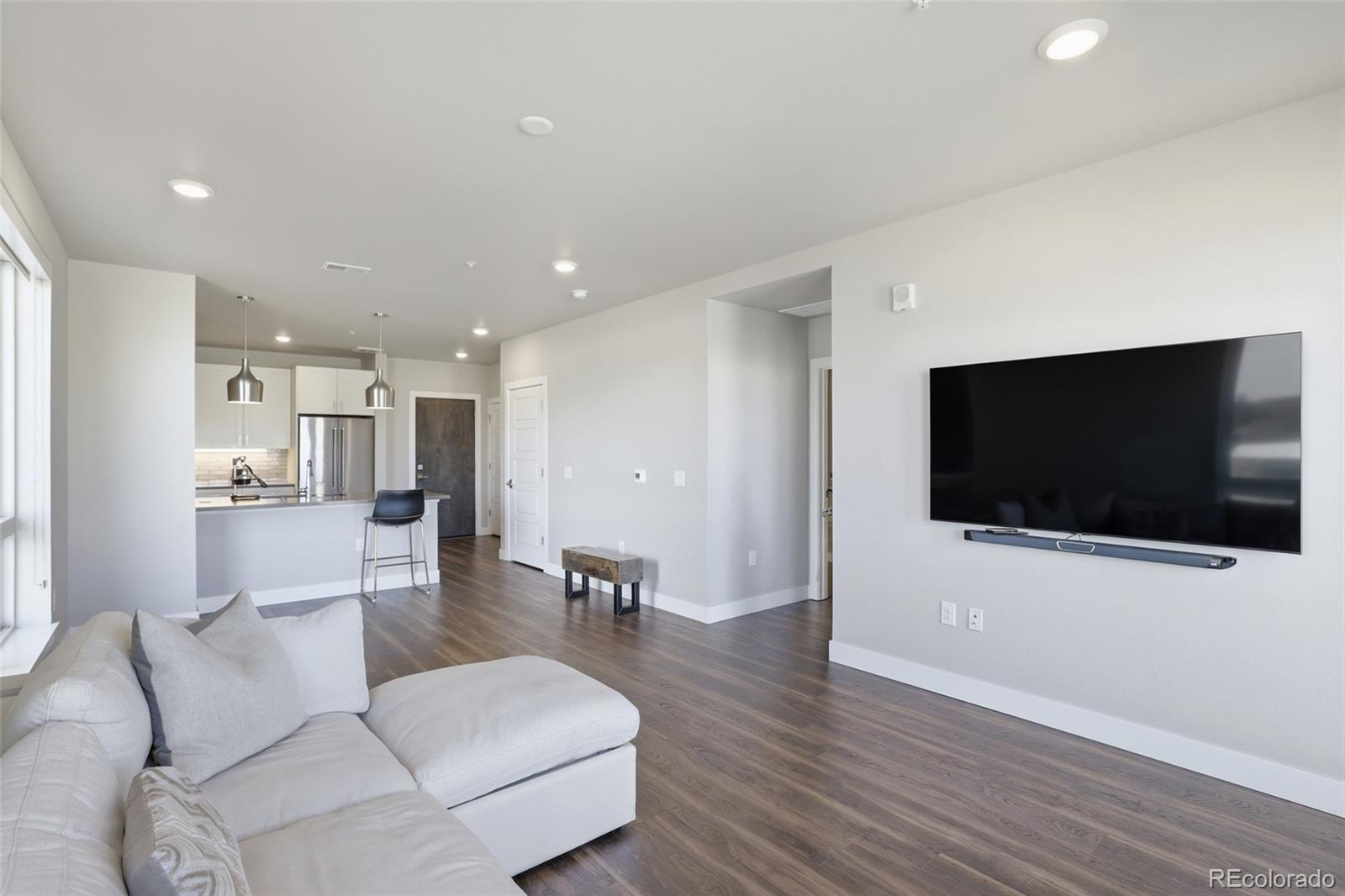 20 Wilcox Street Unit: 410