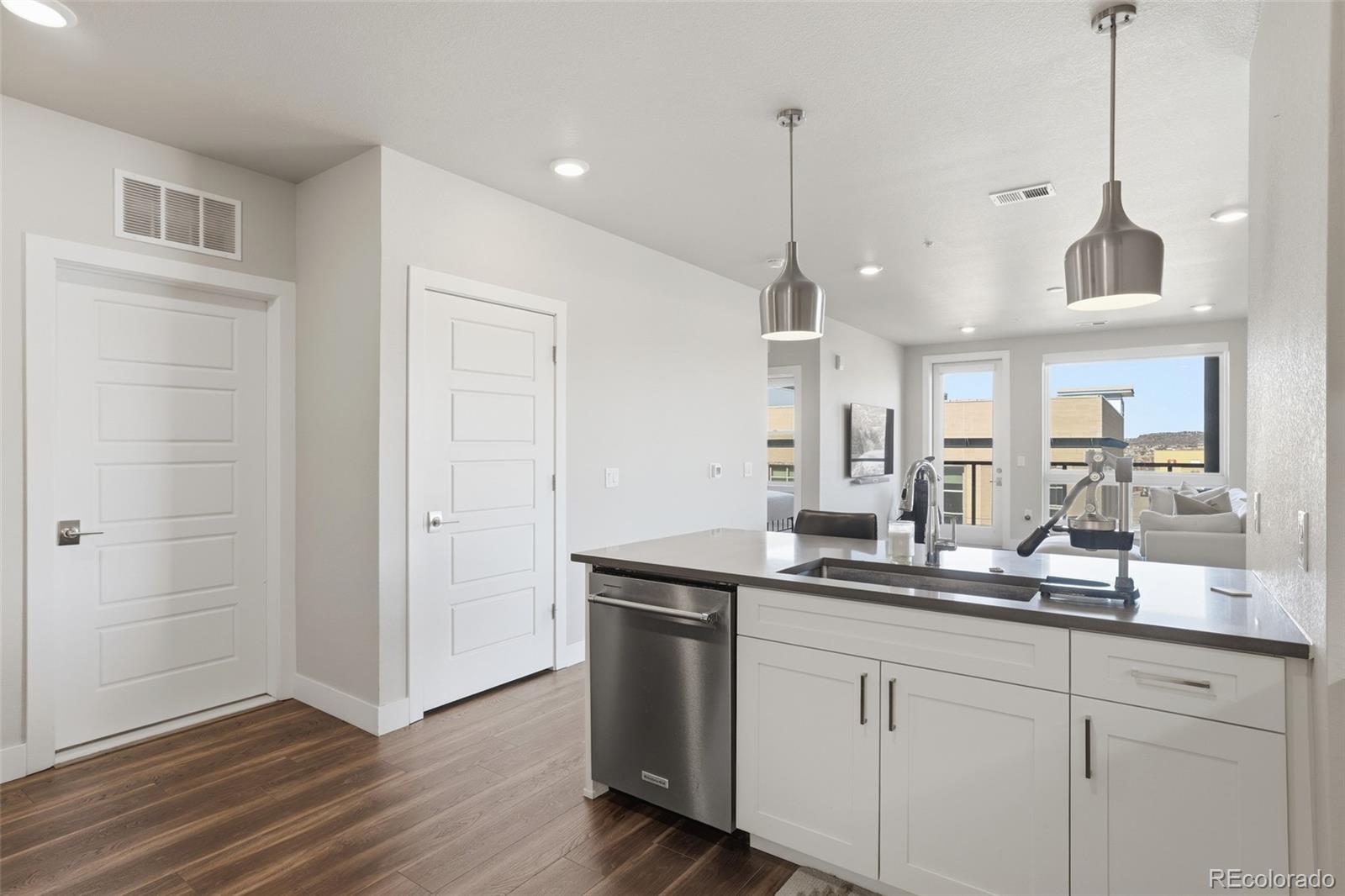 20 Wilcox Street Unit: 410