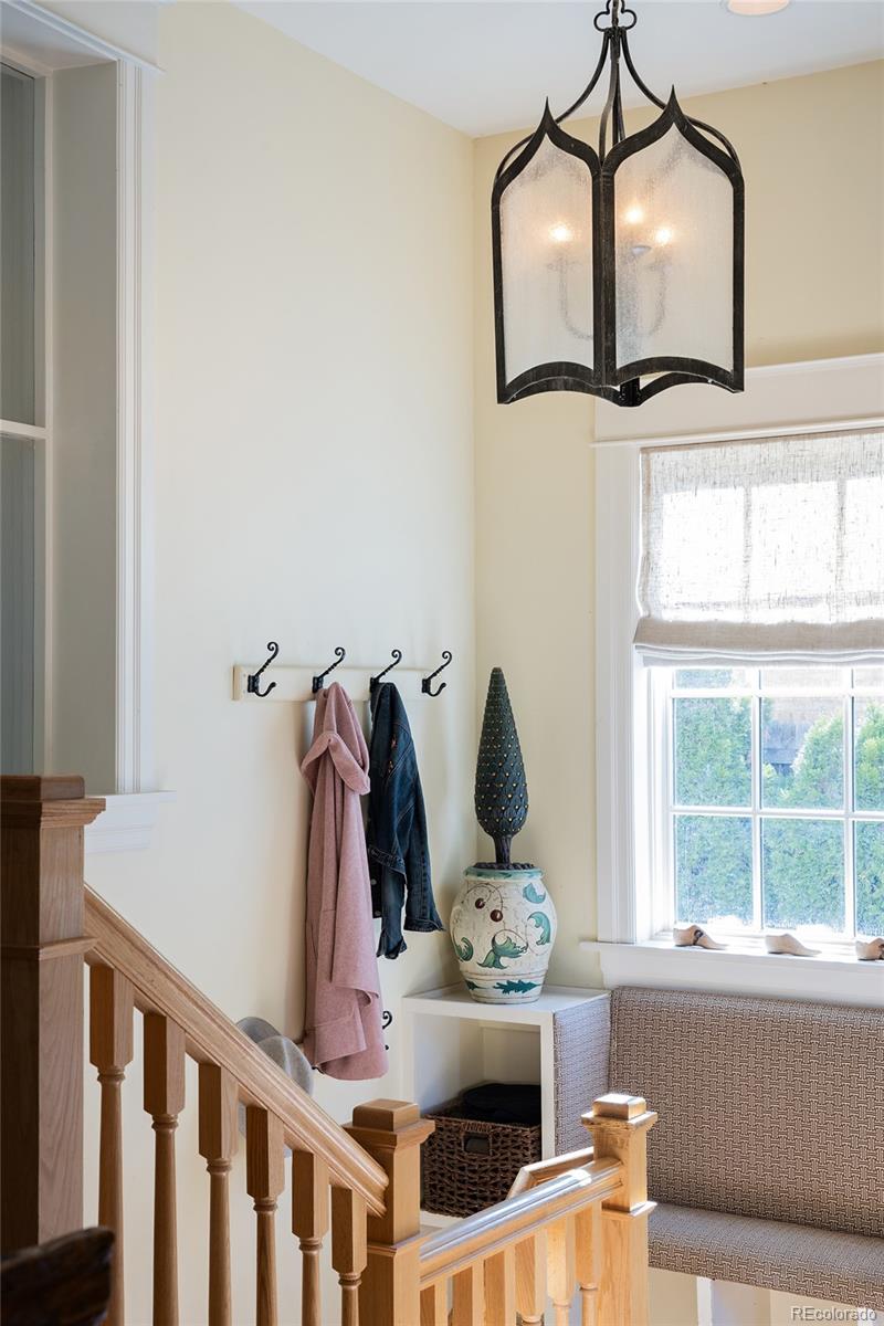 1647 Krameria Street