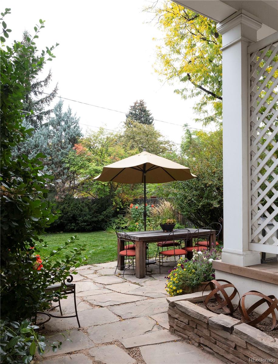 1647 Krameria Street