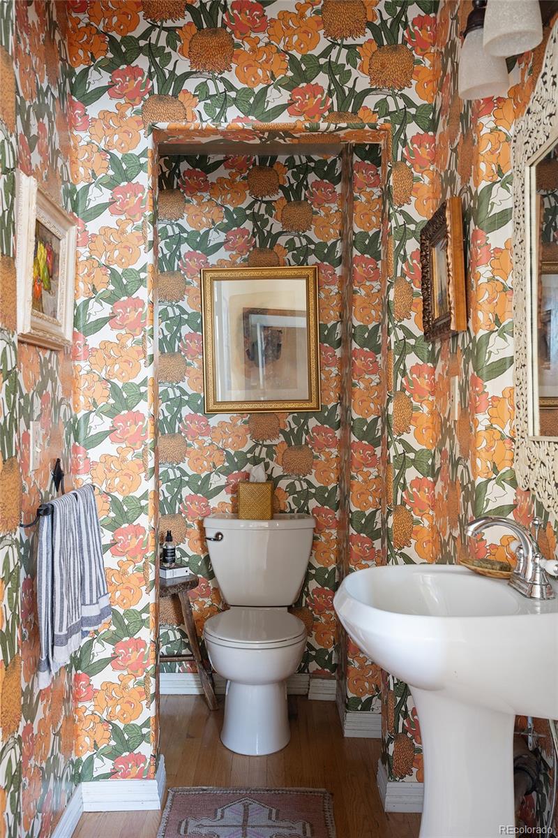 1647 Krameria Street