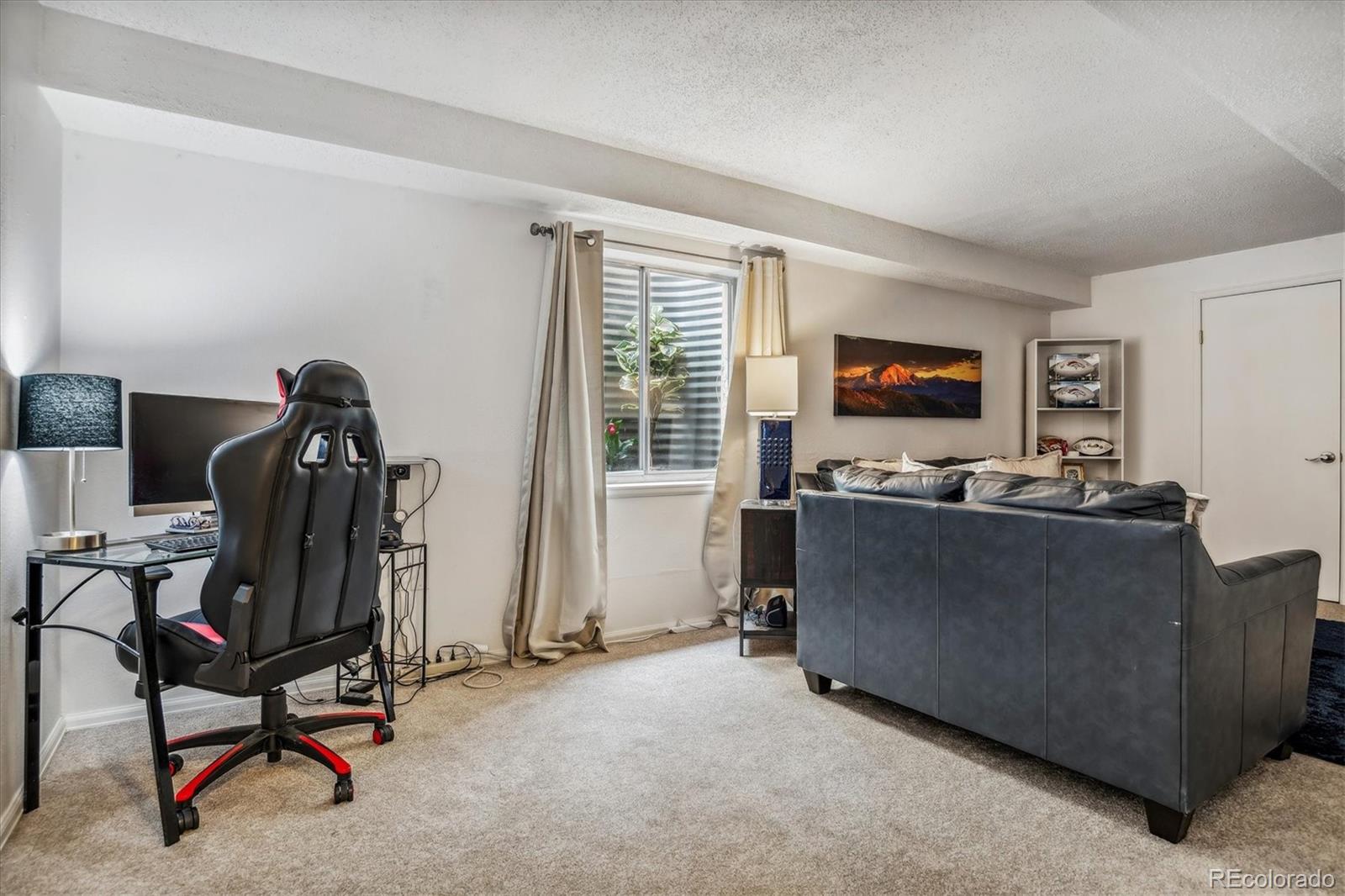 10073 Savannah Sparrow Court