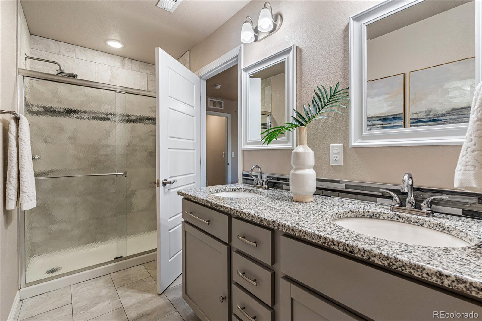 6104 Summit Peak Court Unit: 104