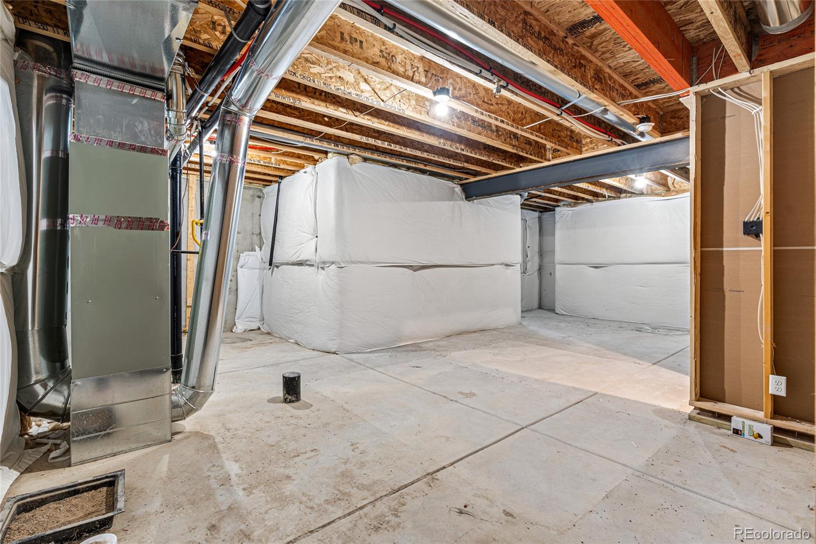 6104 Summit Peak Court Unit: 104