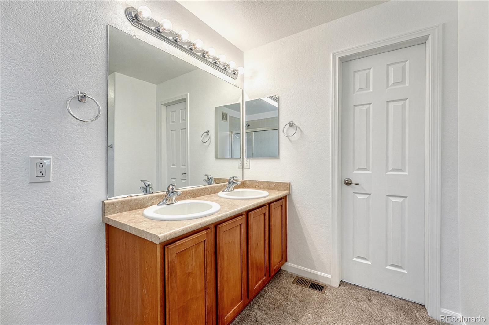 7593 S Quemoy Street