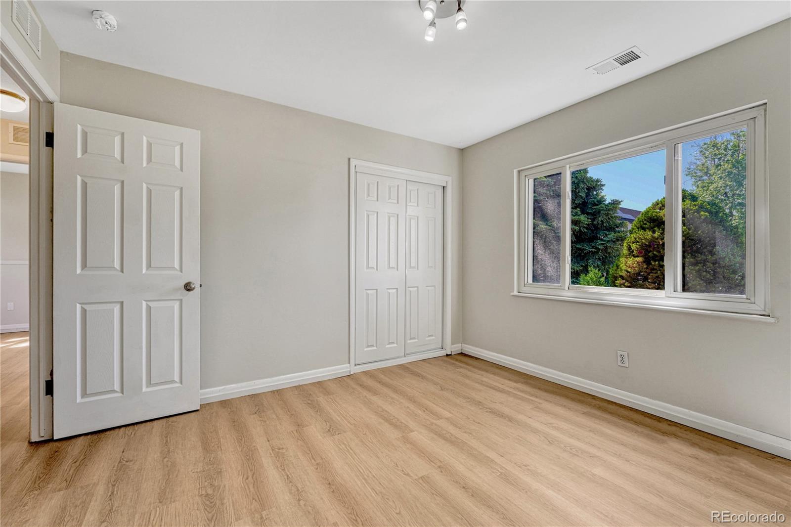 3084 S Dexter Way