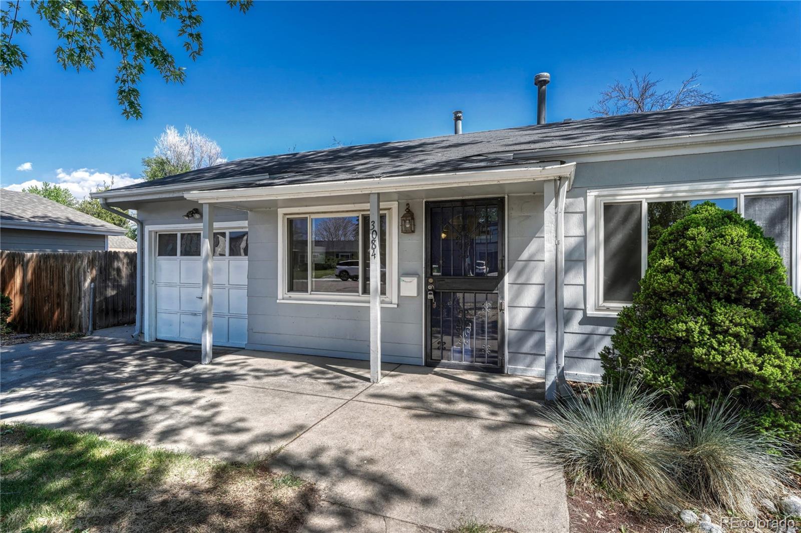3084 S Dexter Way