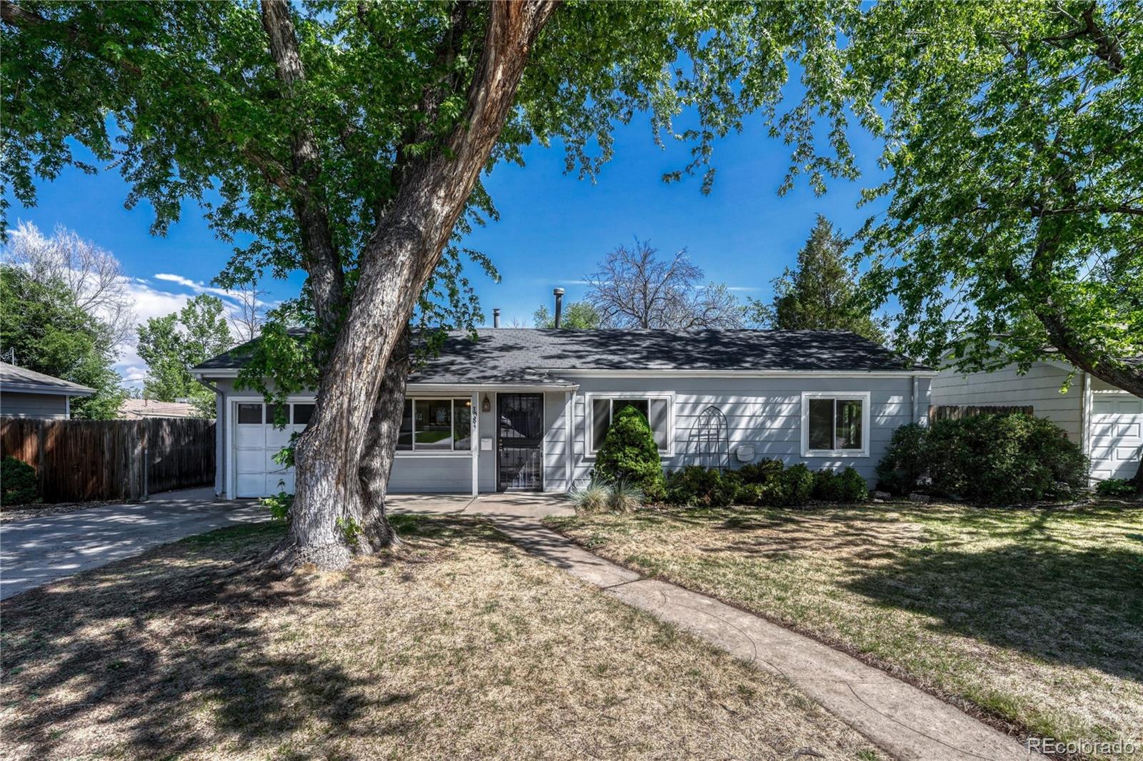 3084 S Dexter Way