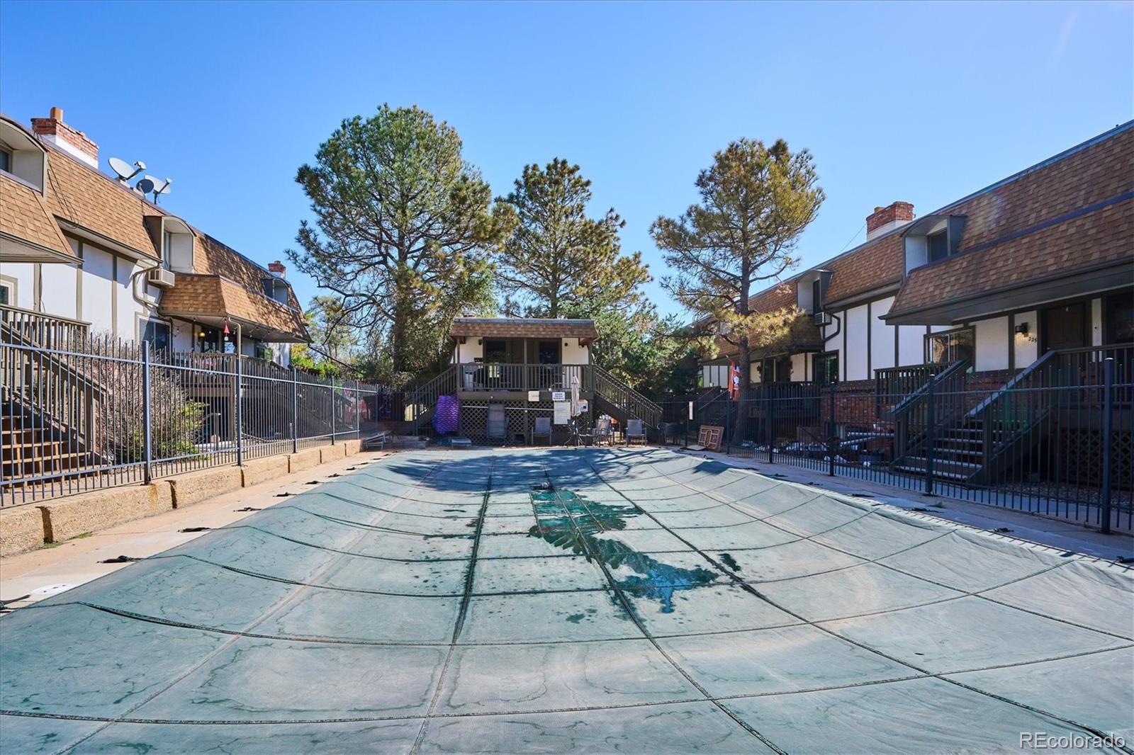 2700 S Holly Street Unit: 105