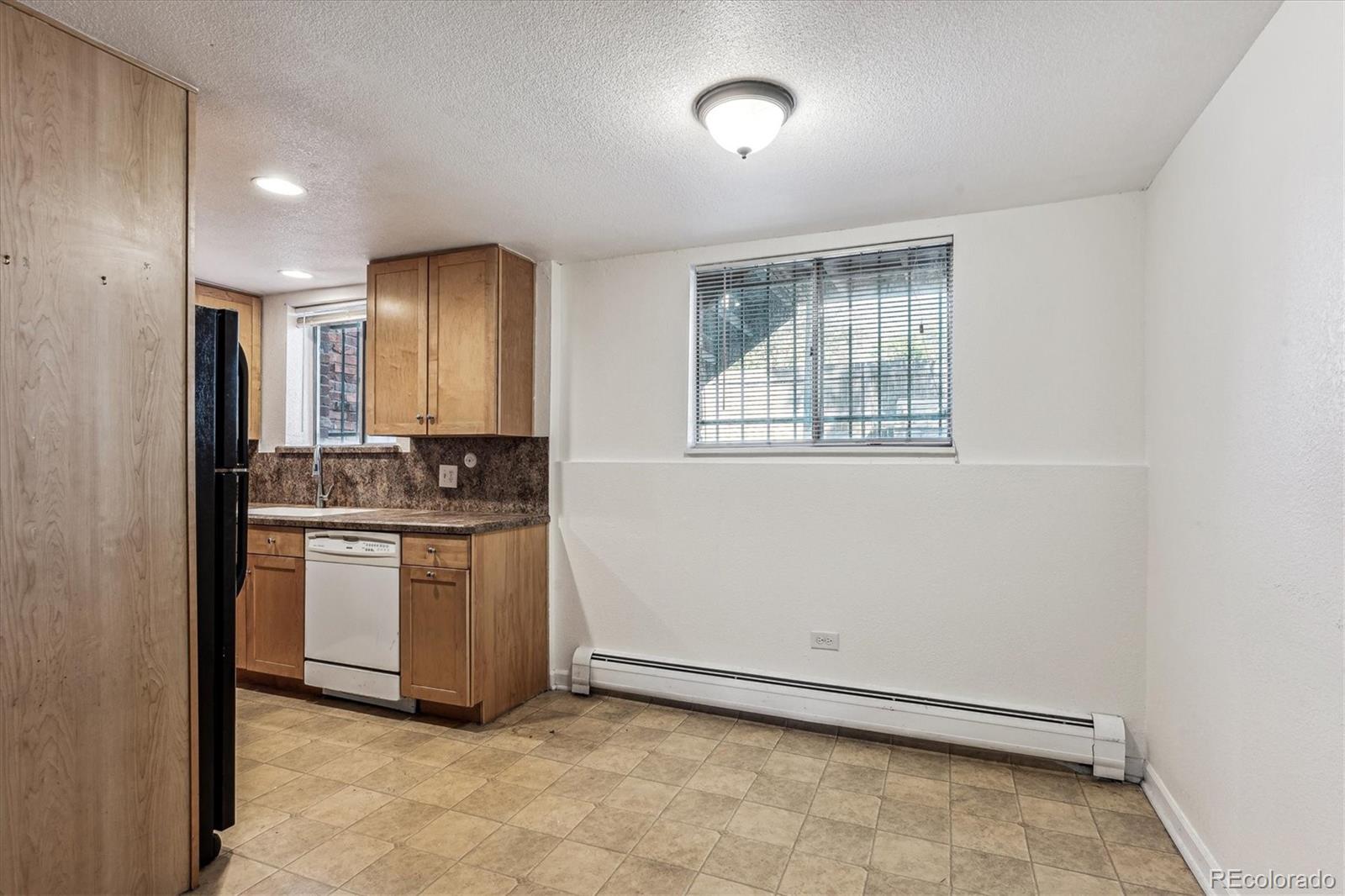 2700 S Holly Street Unit: 105