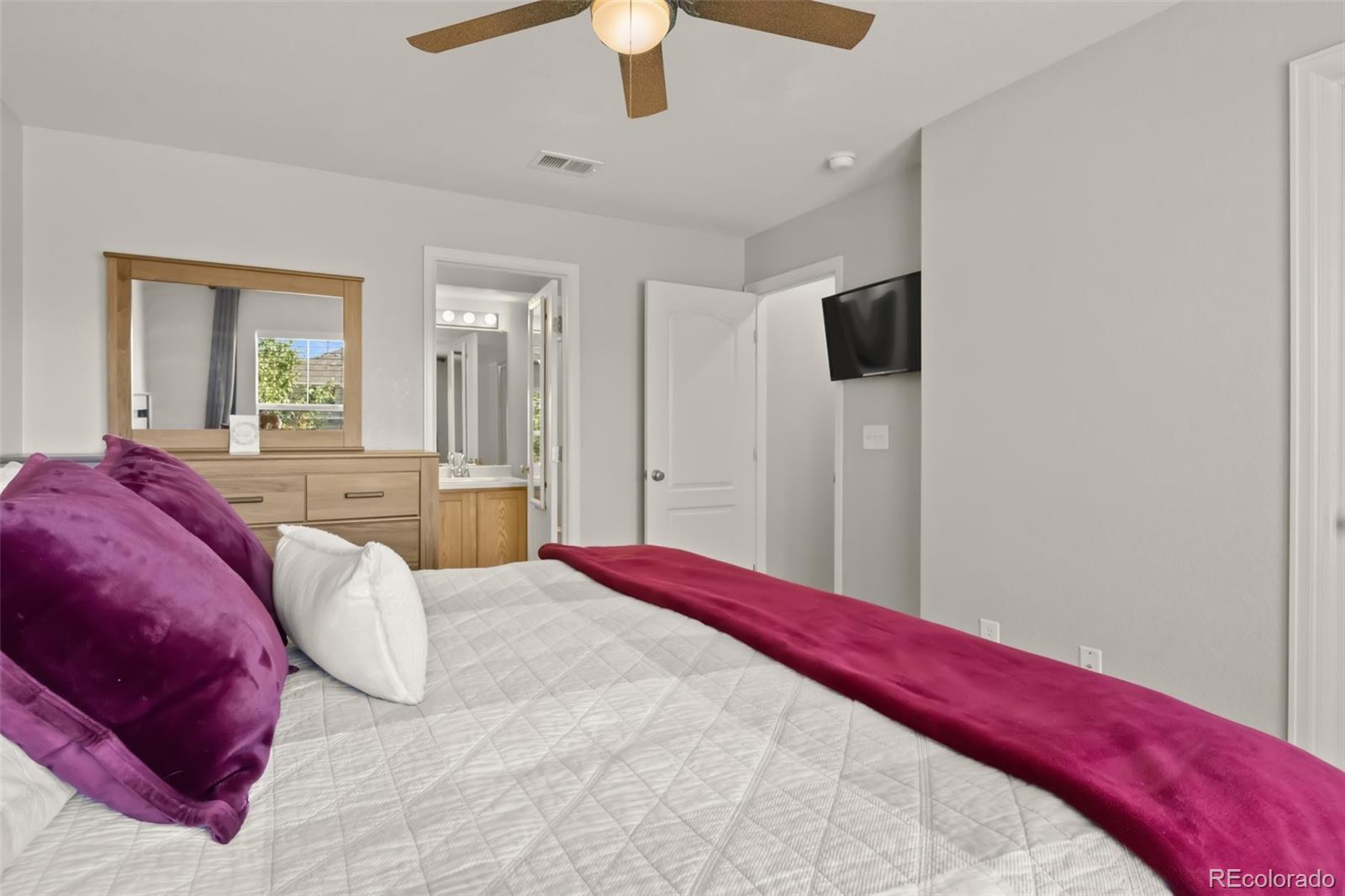 17101 Waterhouse Circle Unit: B