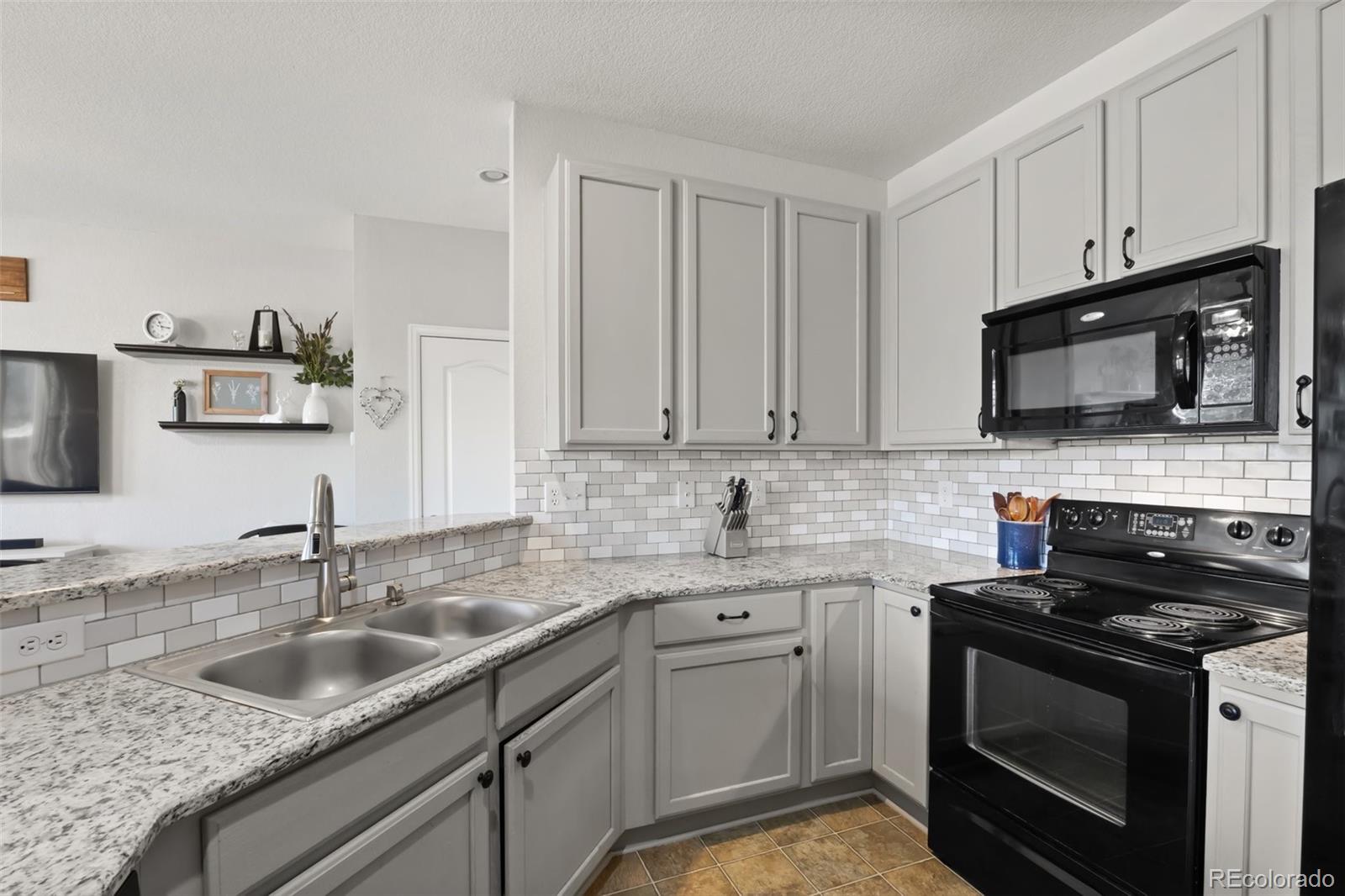 17101 Waterhouse Circle Unit: B