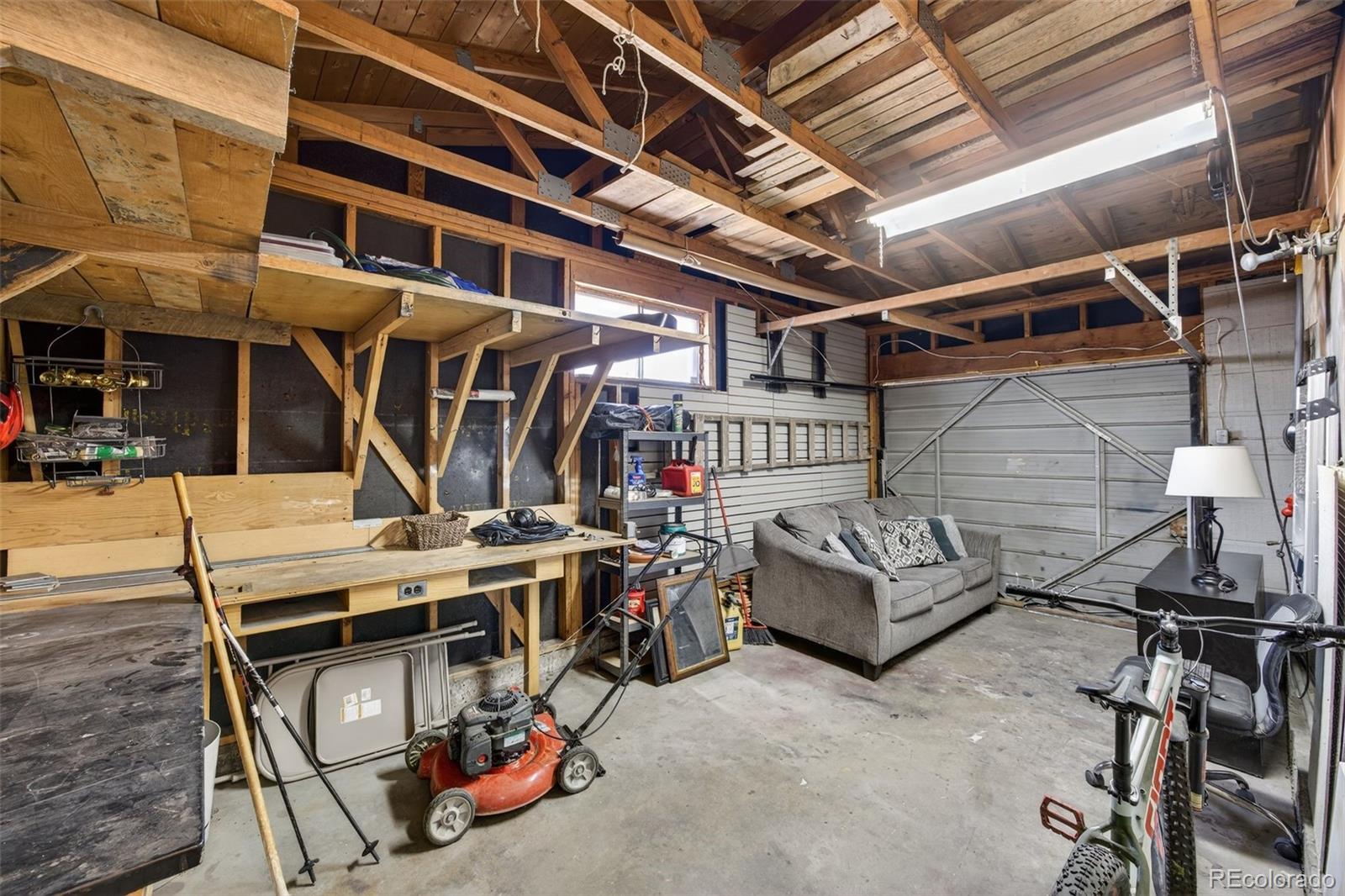 2682 Meadowbrook Drive