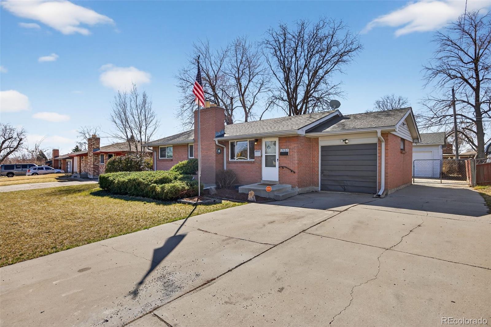 2682 Meadowbrook Drive