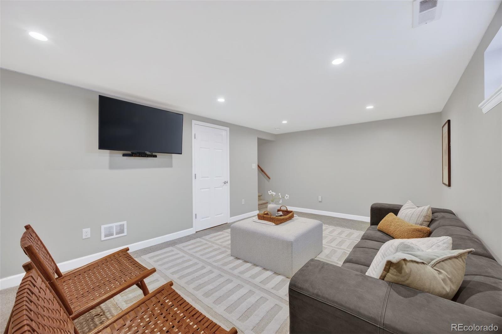 2682 Meadowbrook Drive